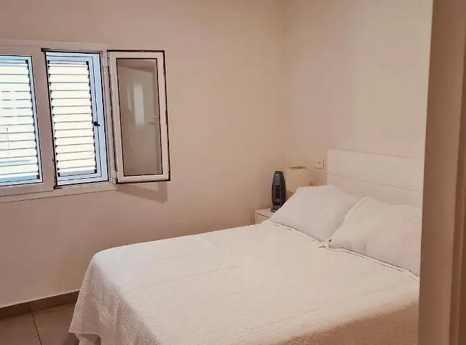 Апартаменти Coco I *